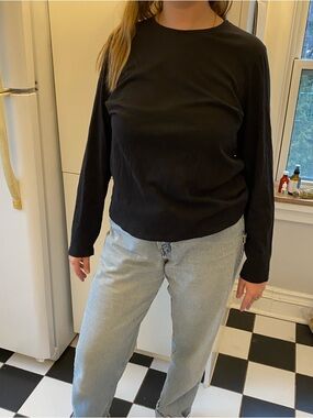 Everlane Black Long-Sleeve Crewneck Tee